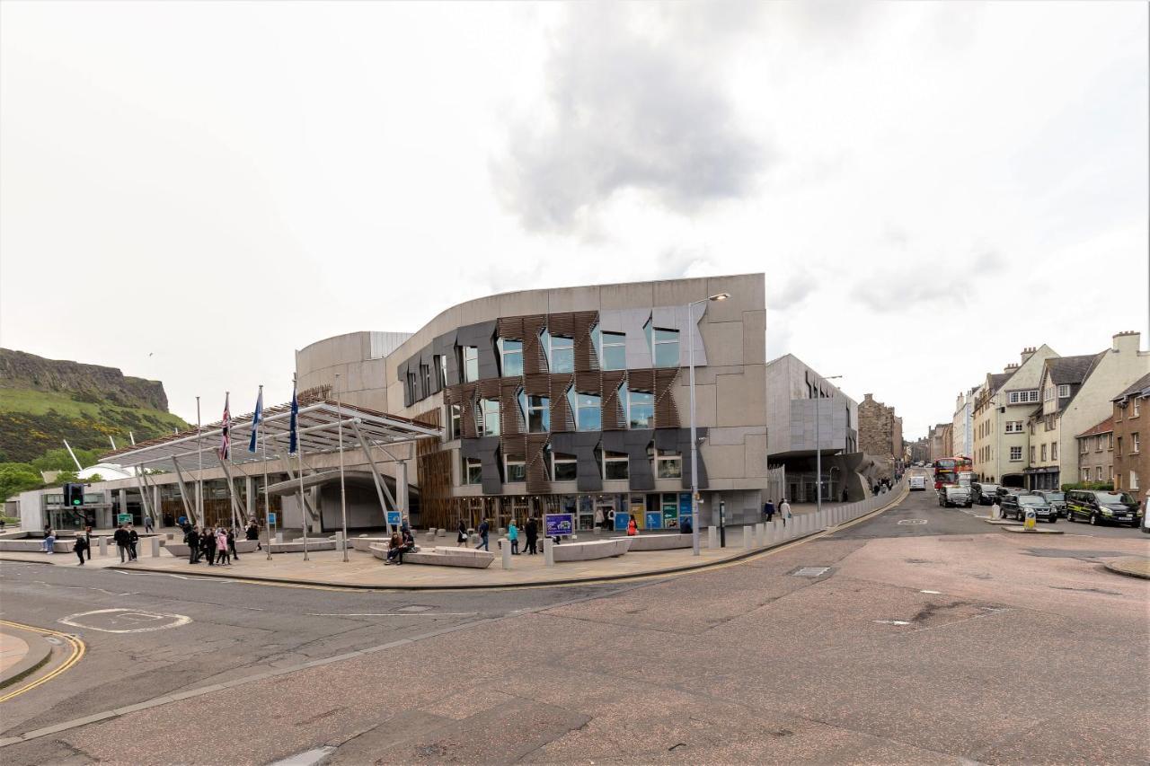 Stunning 1 Bed At Holyrood Palace & Arthurs Seat — Photos 1
